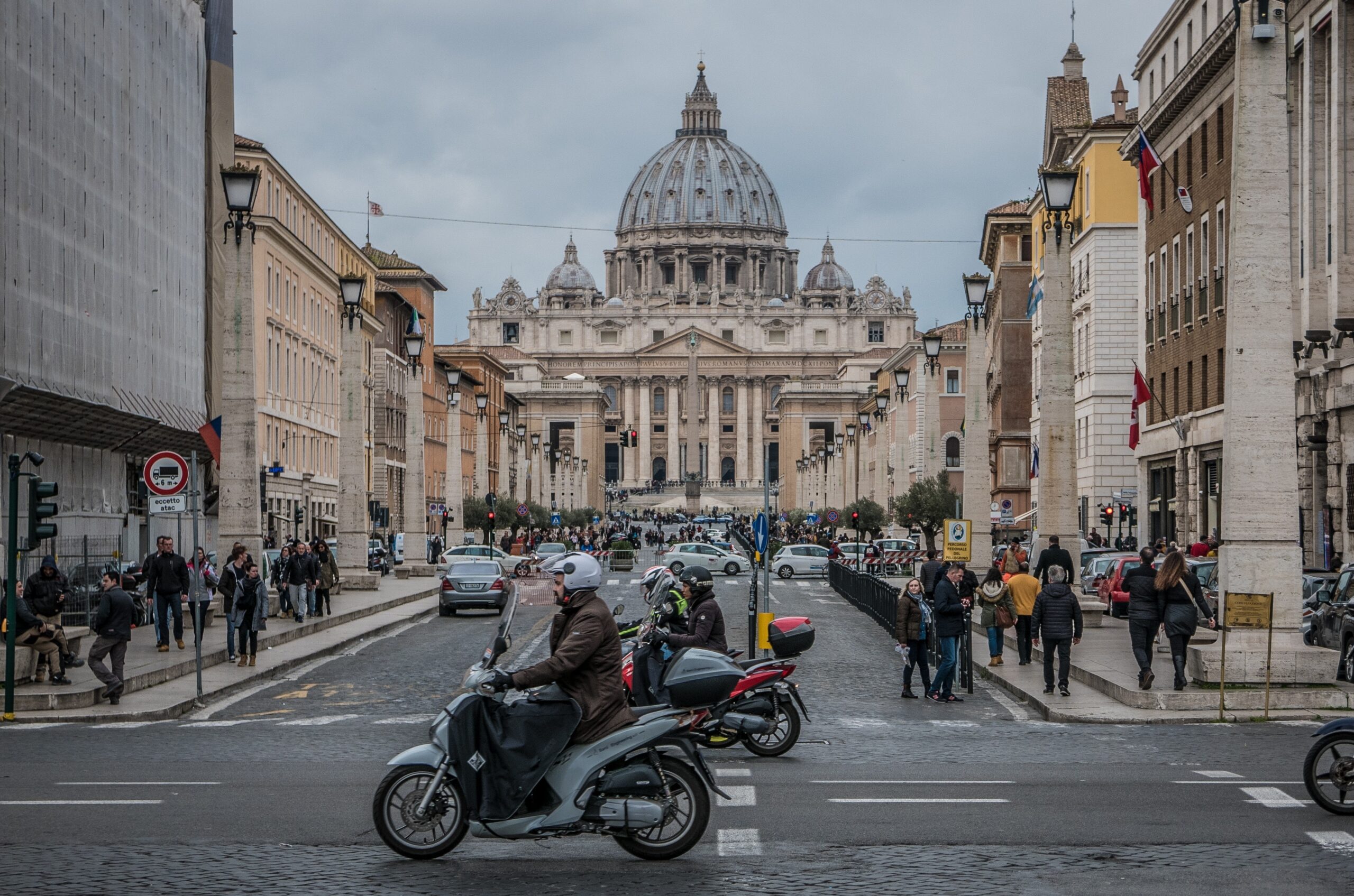 pexels-pixabay-326709 Rome