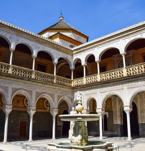 axp-photography-Q0cml2ouJQU-unsplash pilatos house