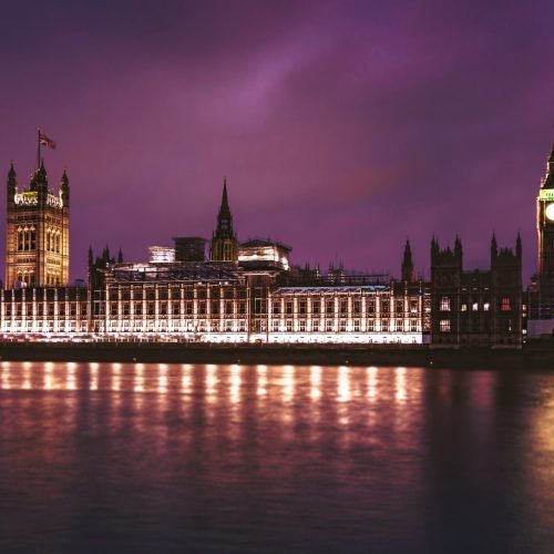 deniz-fuchidzhiev-HNfZAnl3RM4-unsplash british parliement