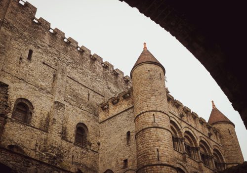 jeana-bala-jo0wWoJulCg-unsplash Gravensteen Castle