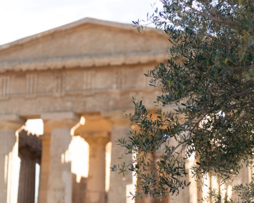 luca-franzoi-UHMbFzDjRCc-unsplash sicily ruins 1
