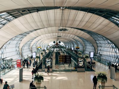 markus-winkler-9wMu4msuP7w-unsplash (1) bangkok airport