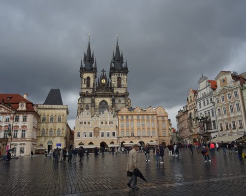 rich-martello-6WuQBYuHYDY-unsplash Prague2