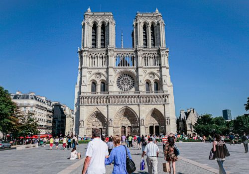 sung-shin-Ep-dbpILMAw-unsplash Notre Dame