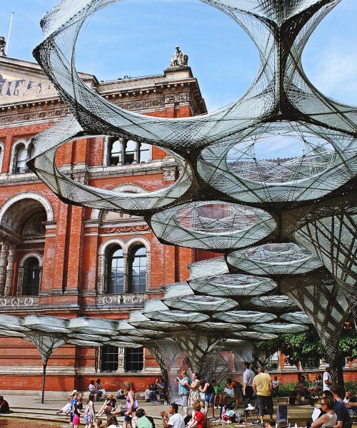 toa-heftiba-tCuWErwMUuU-unsplash victoria & albert museum