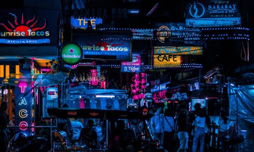 waranont-joe-vz-DwDb2l2w-unsplash Silom Rd